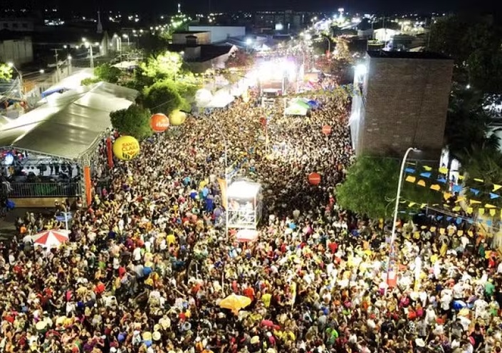 Pingo da Mei Dia abre o Mossoró Cidade Junina neste sábado (1º); confira horários dos shows