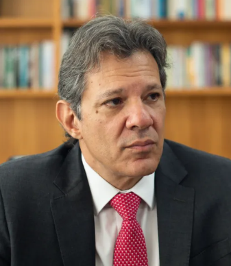 Haddad vai anunciar pacote fiscal e isenção no IR para quem ganha até R$ 5 mil em pronunciamento na TV