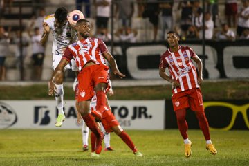 Moacir Júnior supervaloriza a boa atuação do ABC